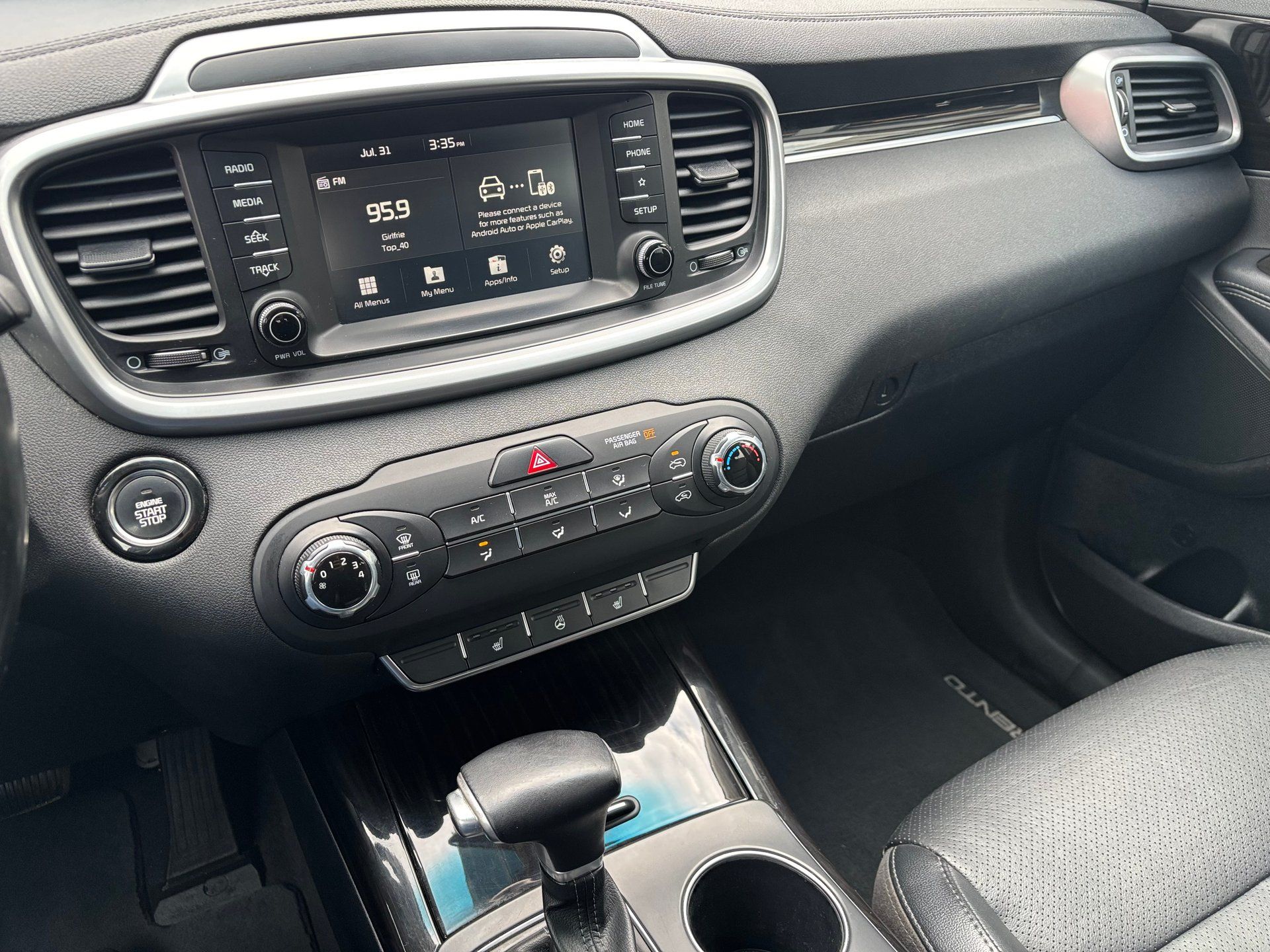 Kia Sorento 2019 - Image 16