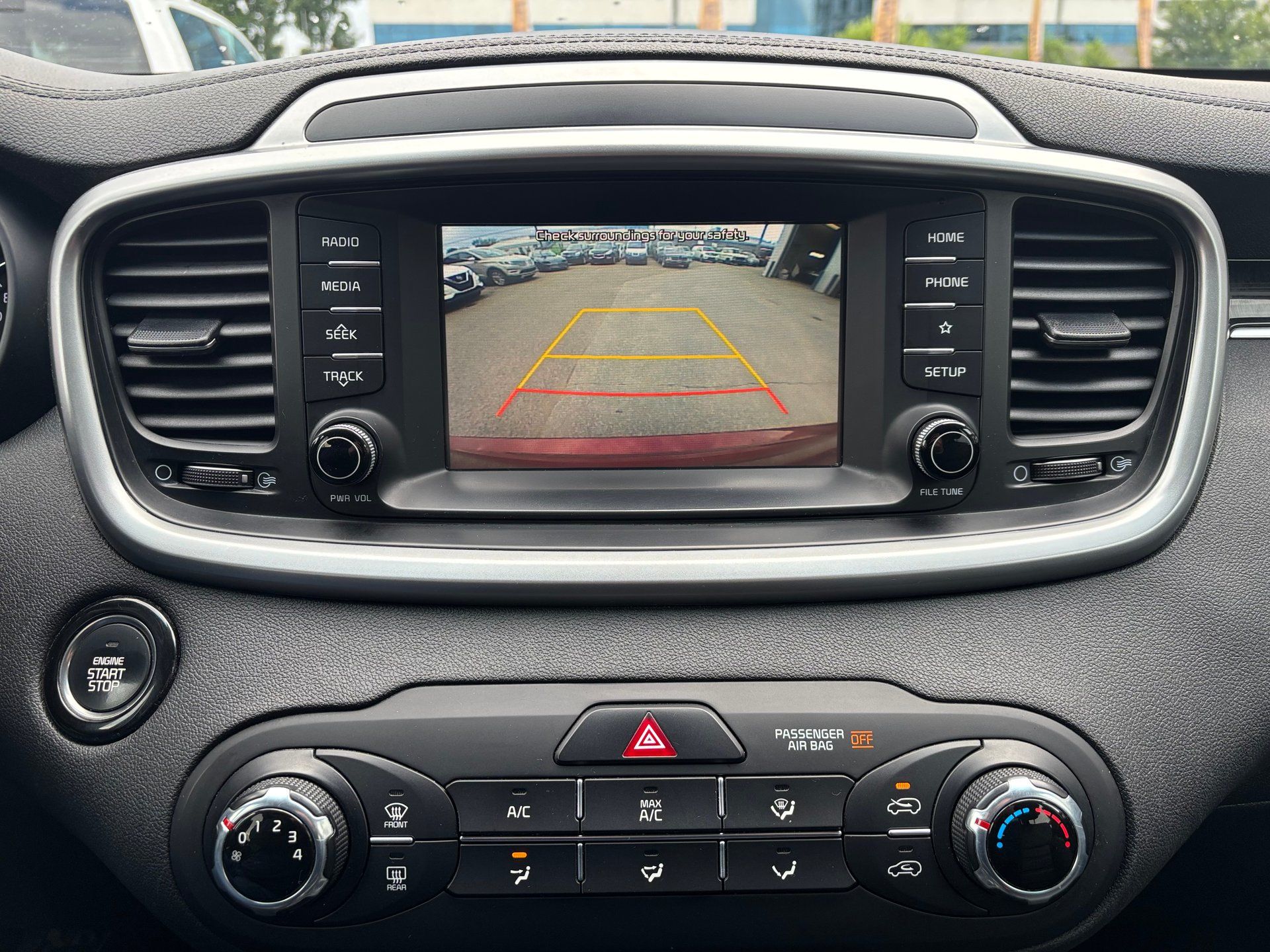 Kia Sorento 2019 - Image 18