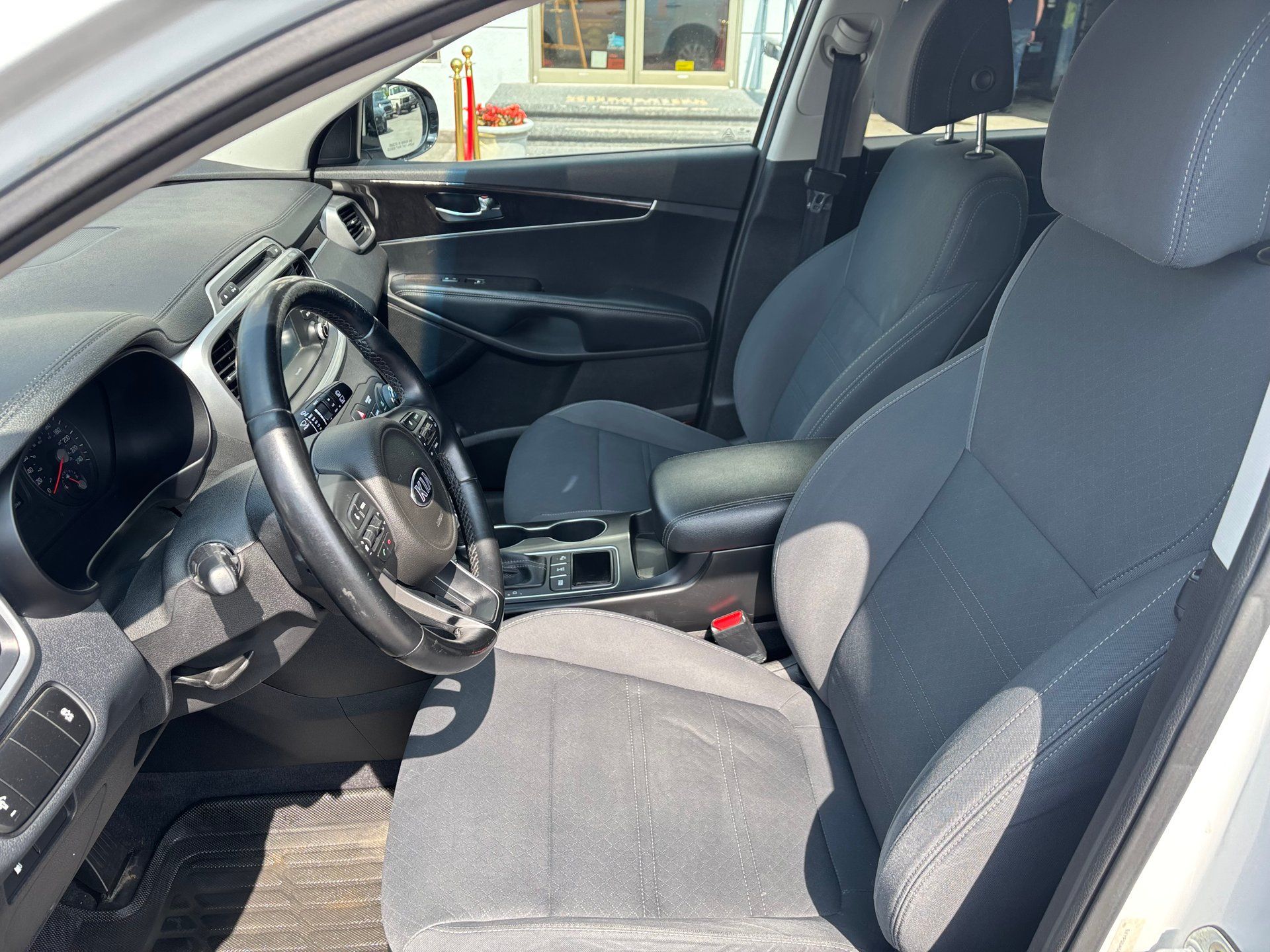 Kia Sorento 2017 - Image 14