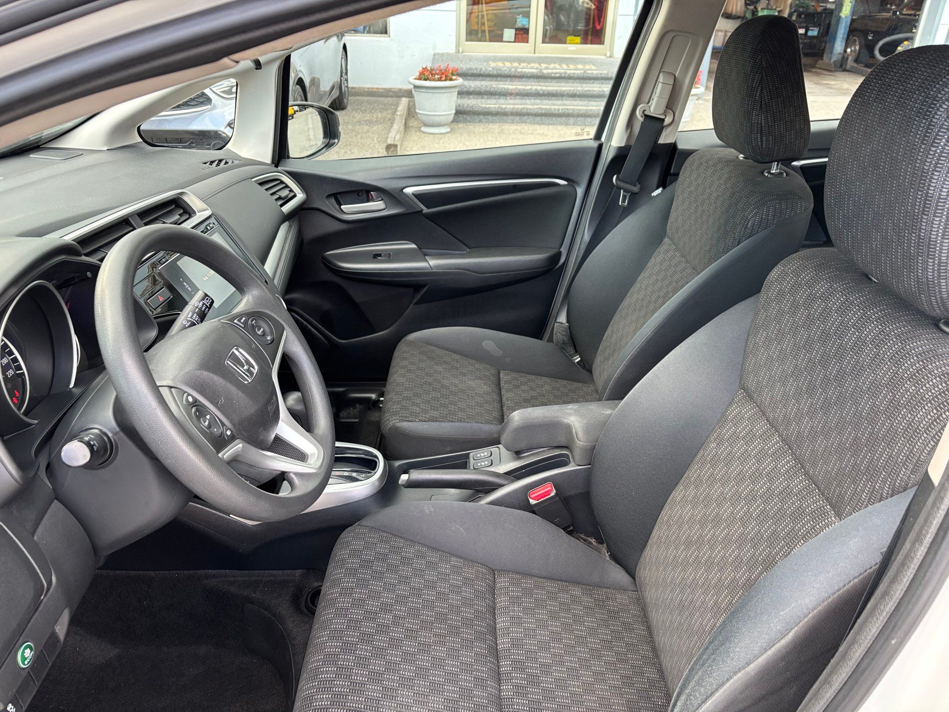 Honda Fit 2016 - Image 14