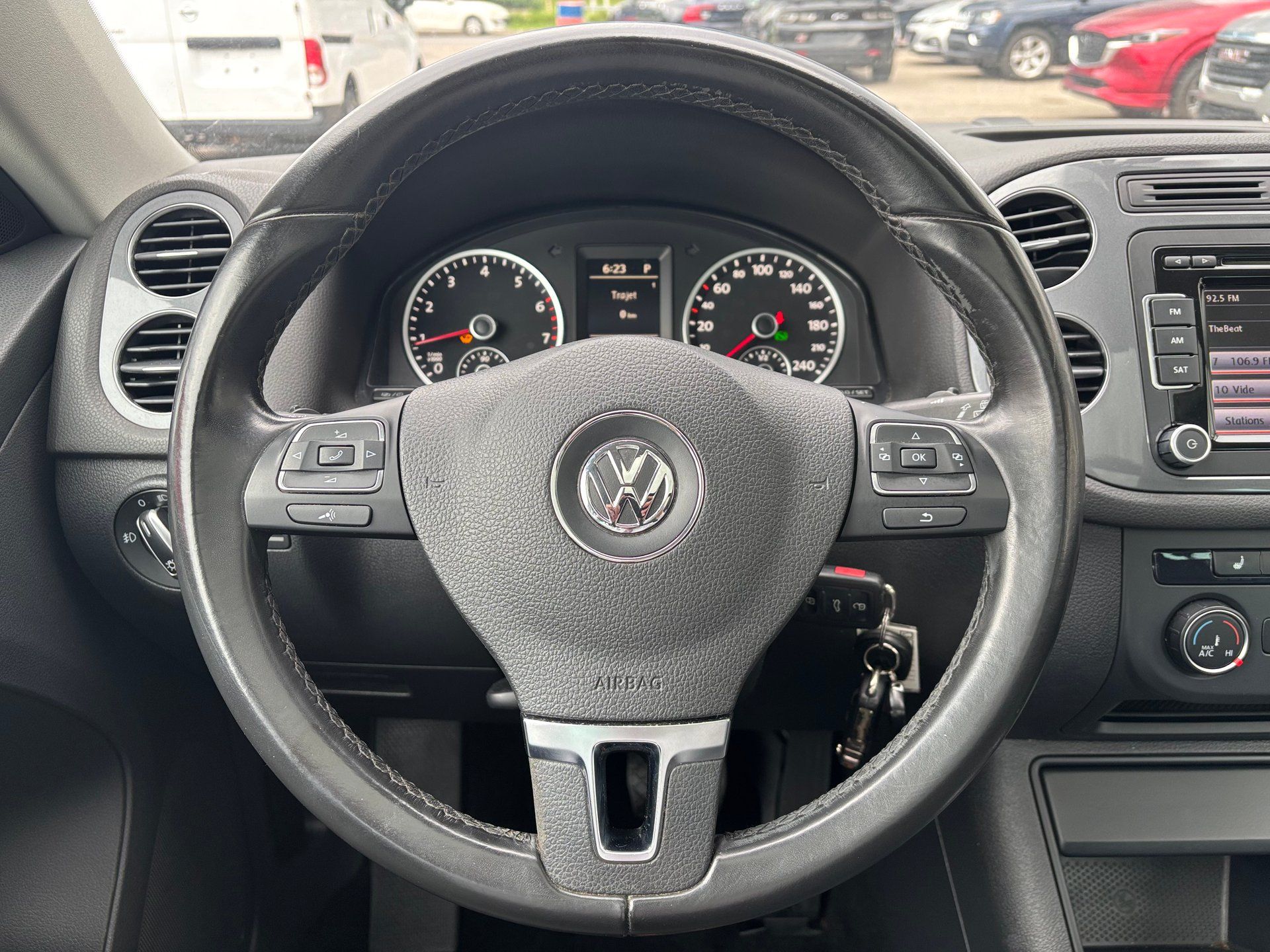 Volkswagen Tiguan 2014 - Image 18