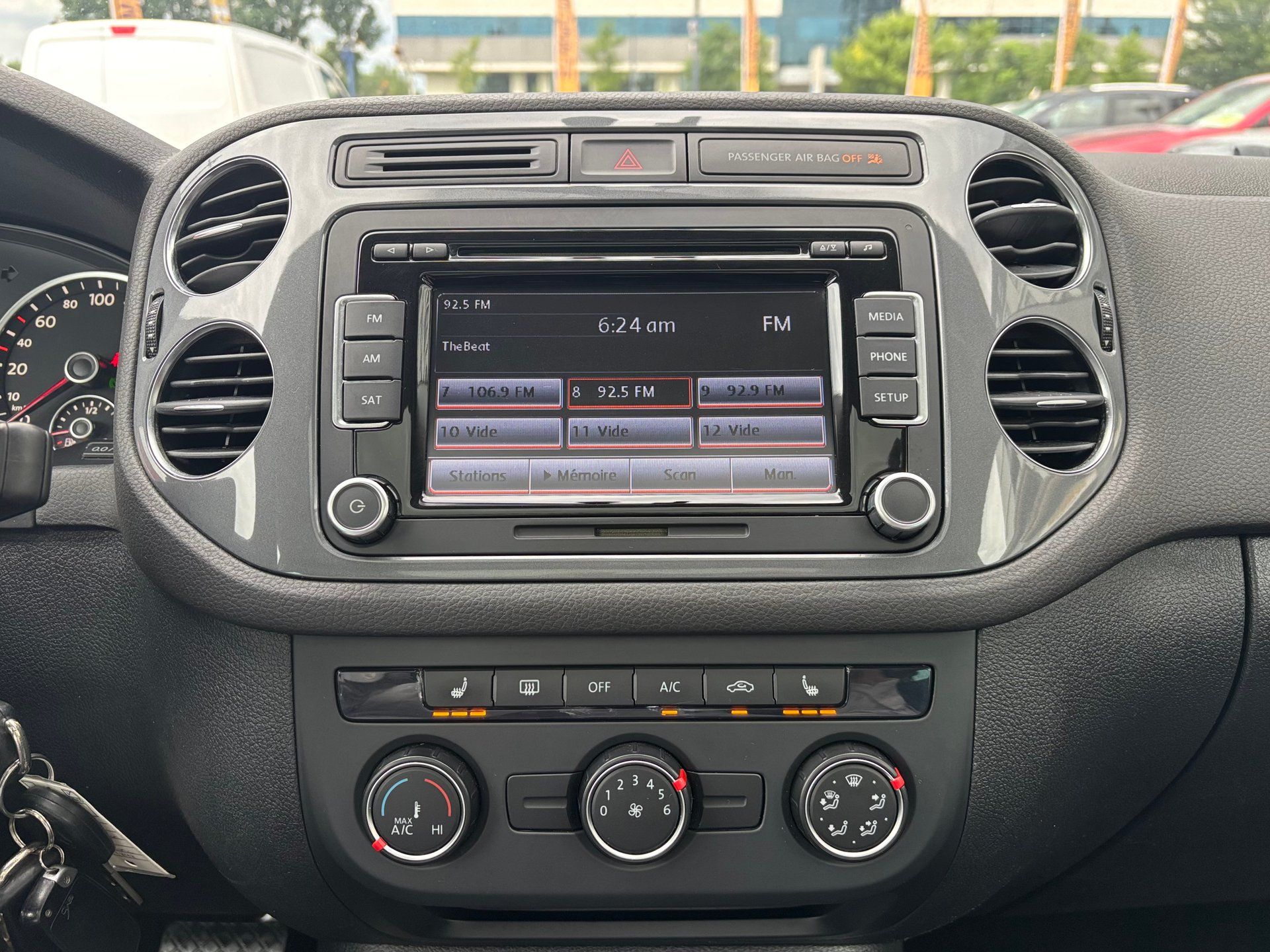 Volkswagen Tiguan 2014 - Image 20