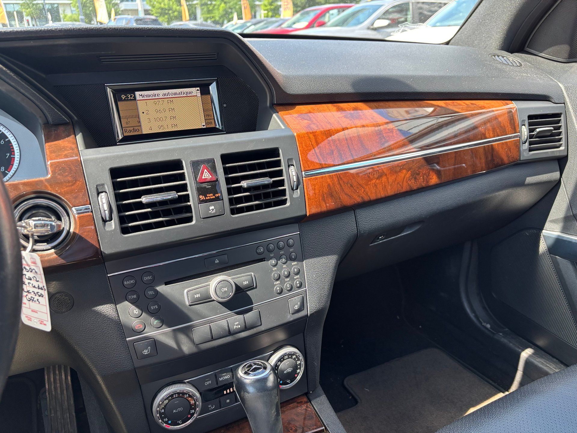 Mercedes-Benz GLK 350 2012 - Image 16