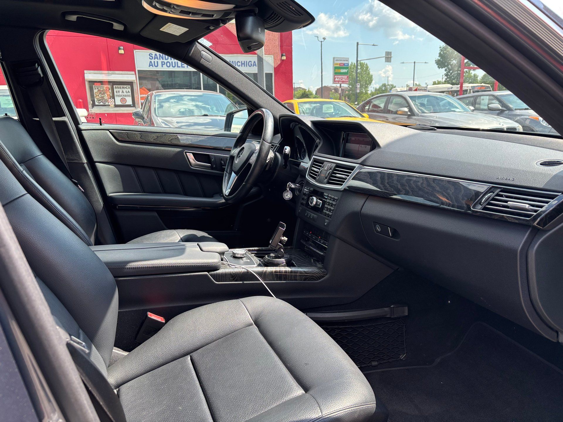 Mercedes-Benz E 300 2013 - Image 22