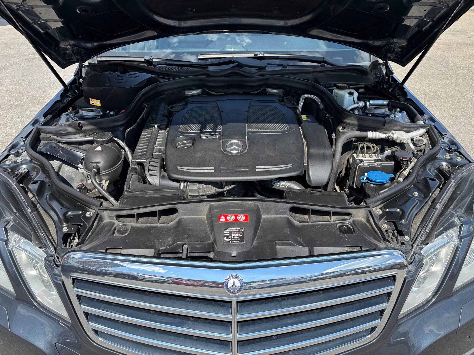 Mercedes-Benz E 300 2013 - Image 26