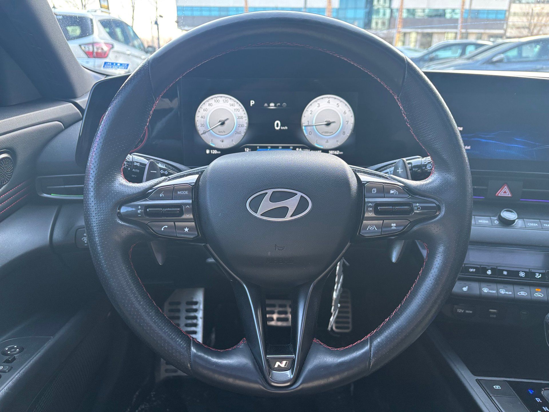 Hyundai Elantra 2024 - Image 16