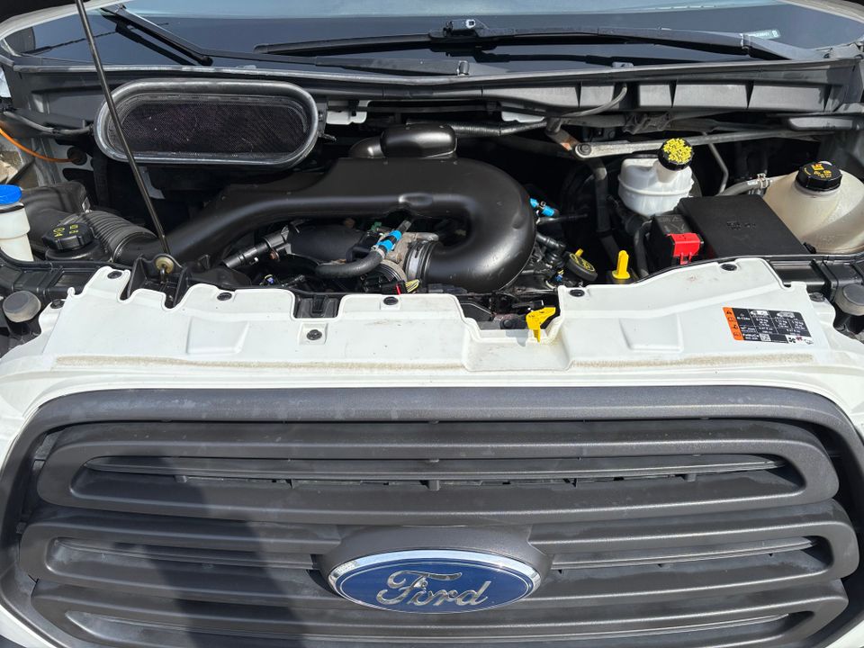 Ford Transit-150 2018 - Image 18