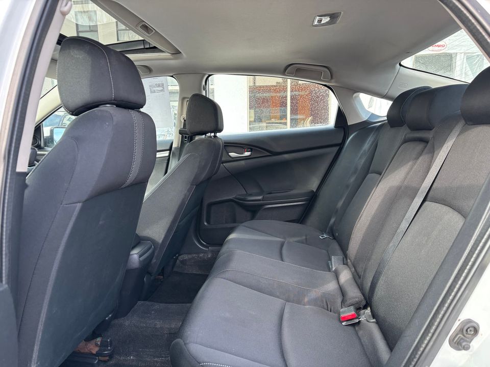 Honda Civic 2016 - Image 18