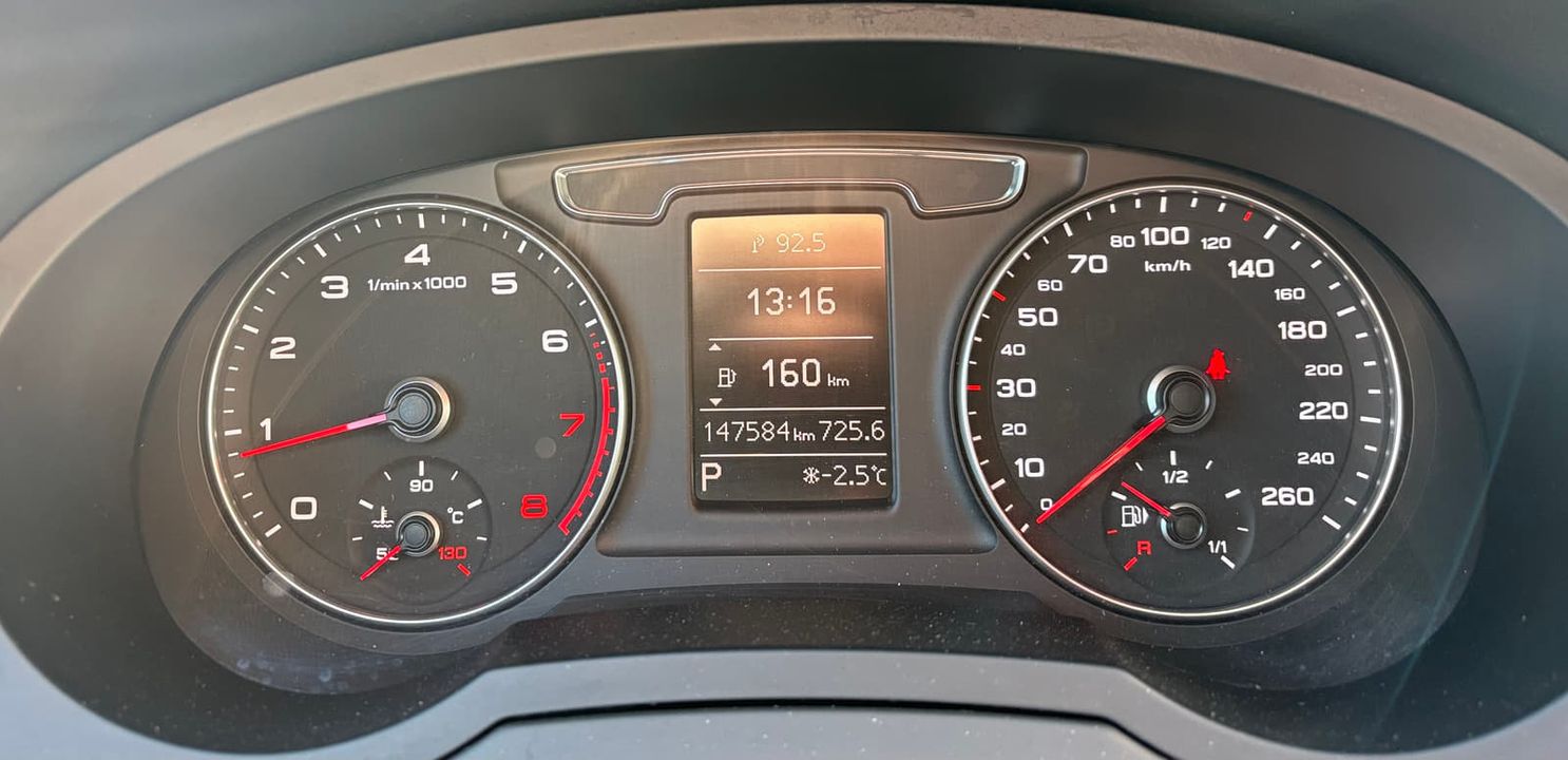 Audi Q3 2016 - Image 14