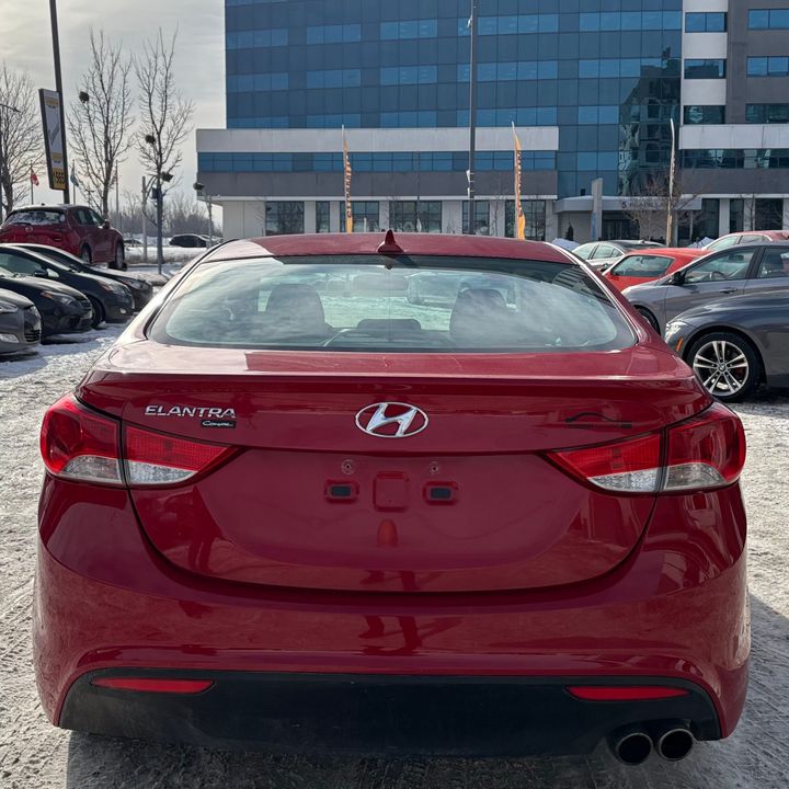 Hyundai Elantra 2013 - Image 4