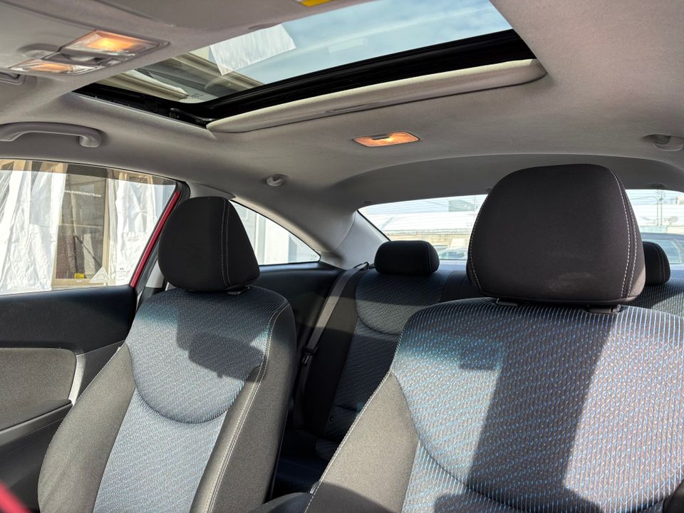 Hyundai Elantra 2013 - Image 12