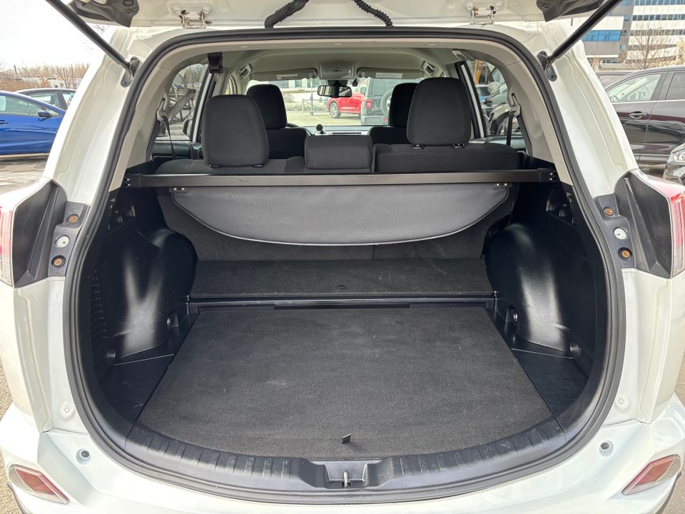 Toyota RAV4 Hybrid 2018 - Image 21