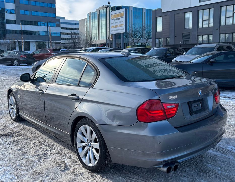 BMW 3 Series 2010 - Image 4