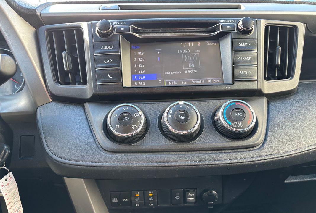 Toyota RAV4 2016 - Image 16