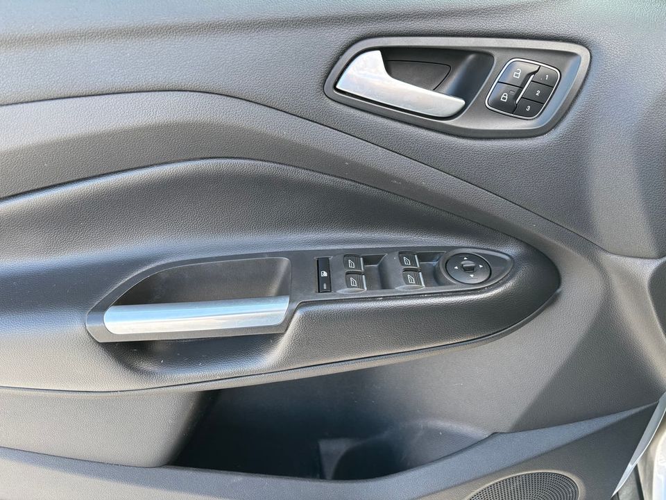 Ford Escape 2018 - Image 12