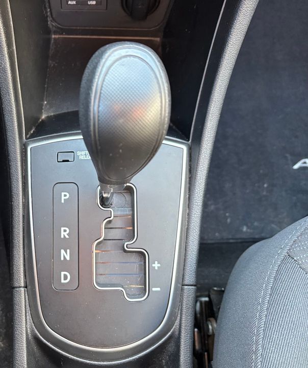 Hyundai Accent 2017 - Image 19