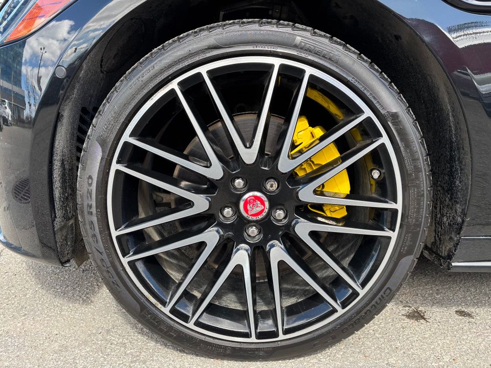 Jaguar XF Sedan 2020 - Image 11