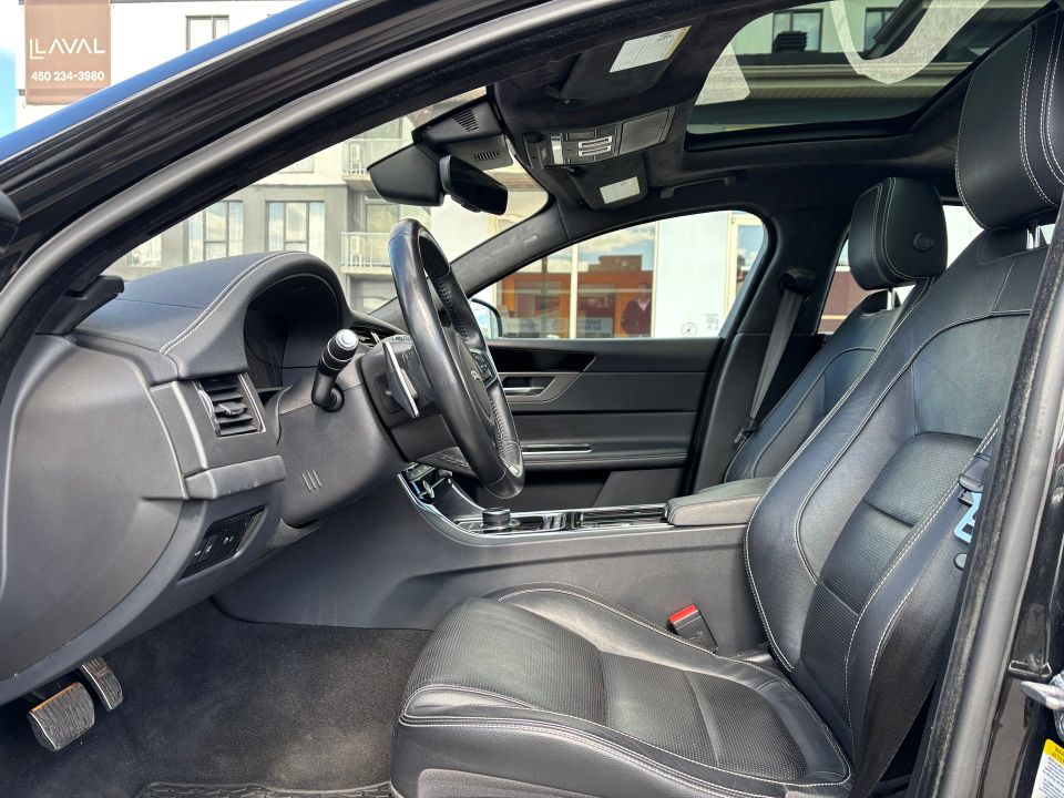 Jaguar XF Sedan 2020 - Image 13