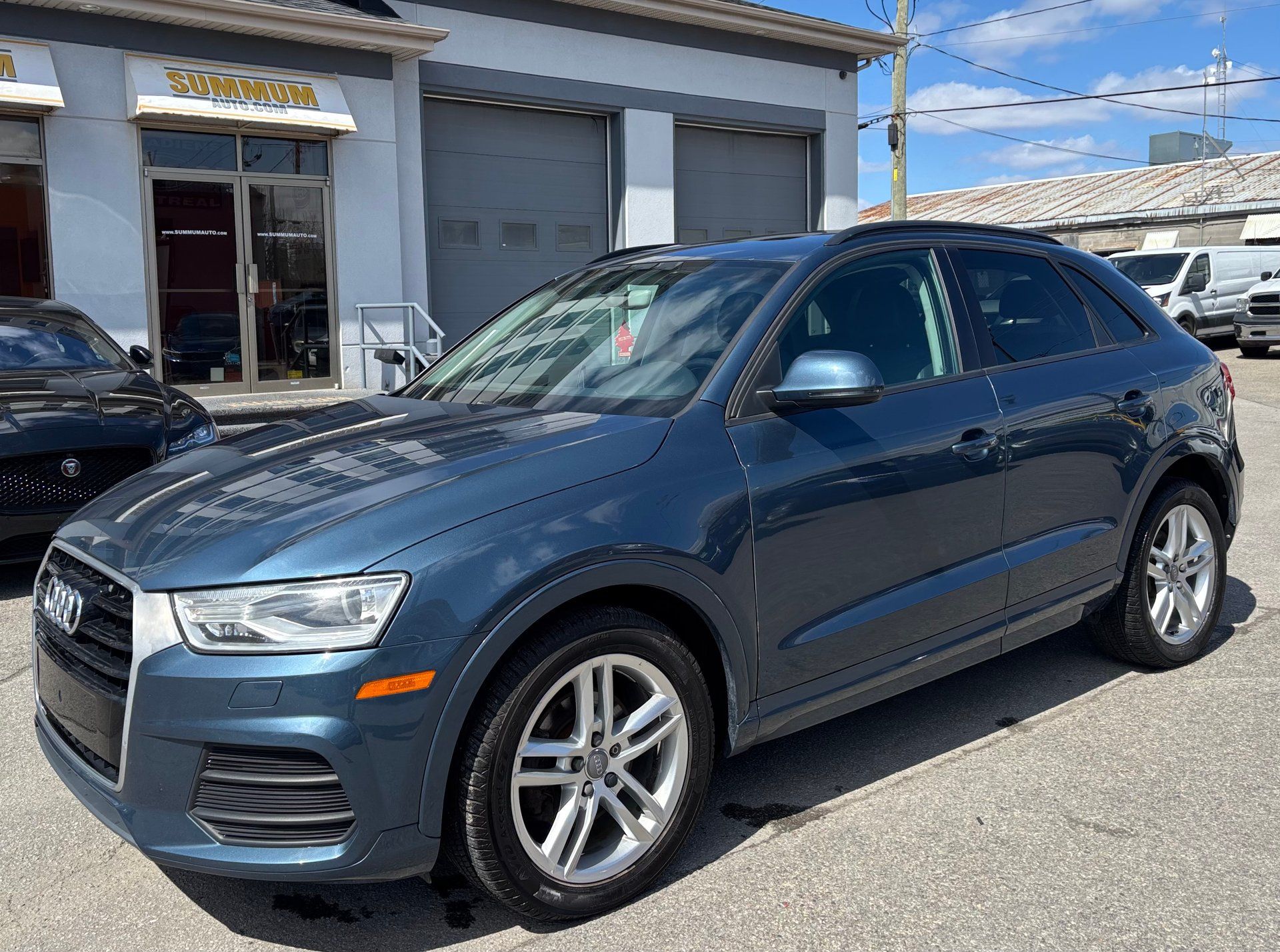 Audi Q3 2016 - Thumbnail 2