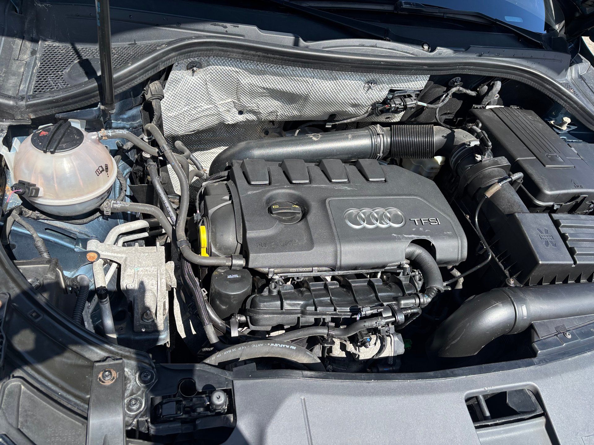 Audi Q3 2016 - Thumbnail 23