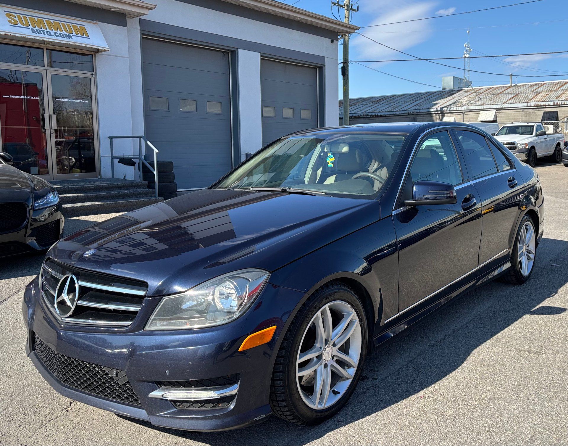 Mercedes-Benz C 300 2014 - Thumbnail 1