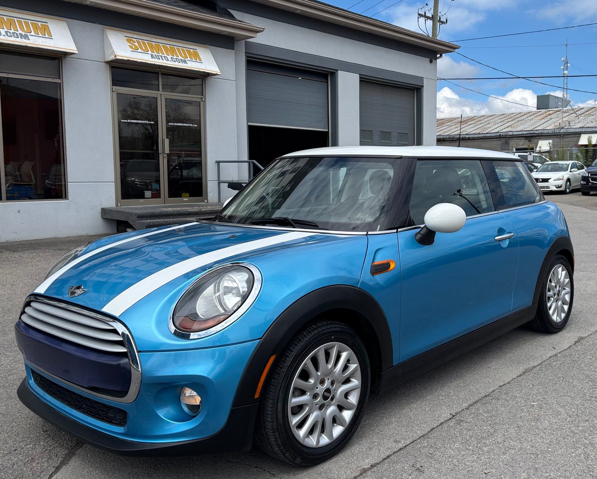 Mini Cooper 2015 - Thumbnail 1