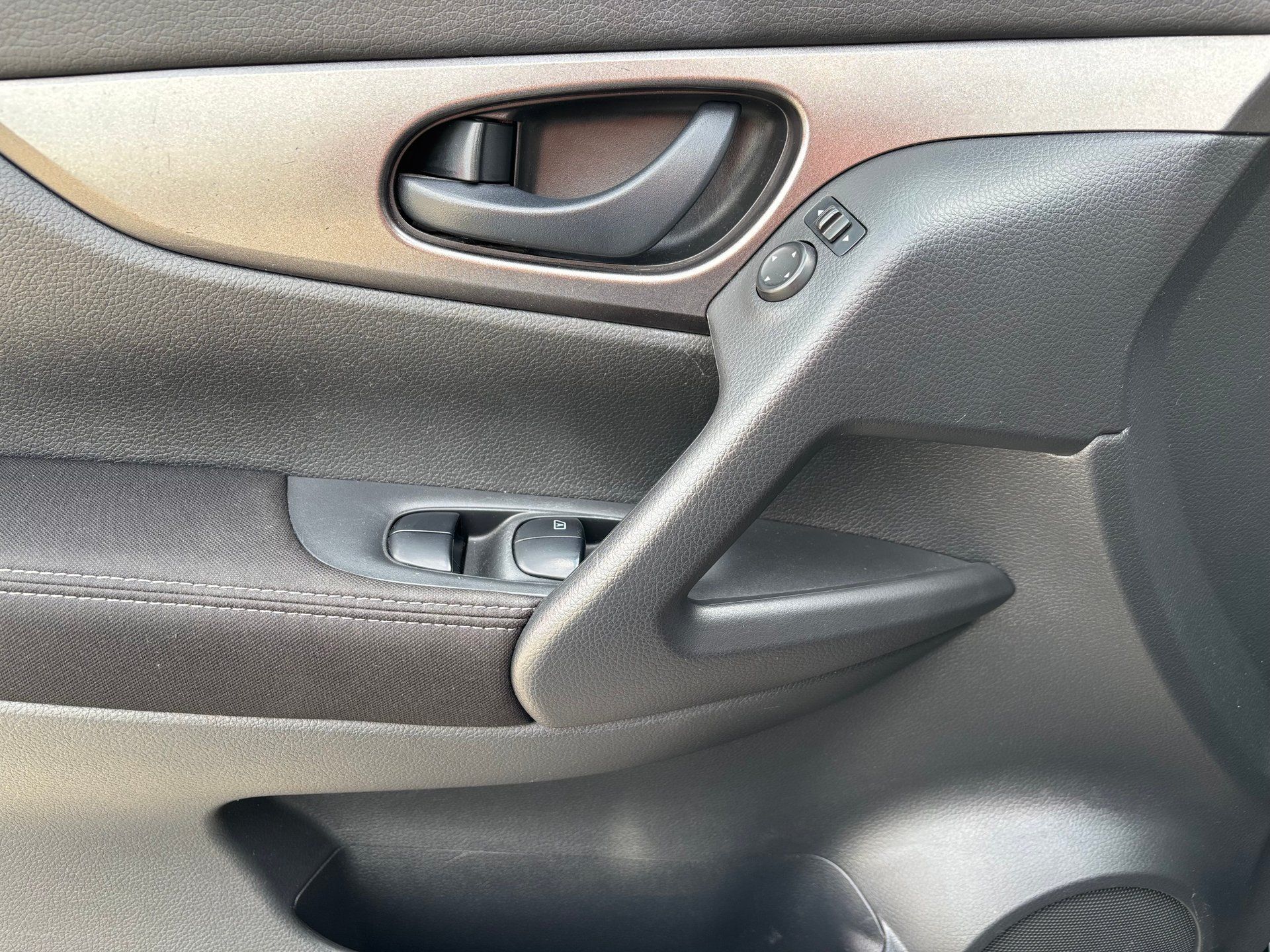 Nissan Qashqai 2018 - Thumbnail 10
