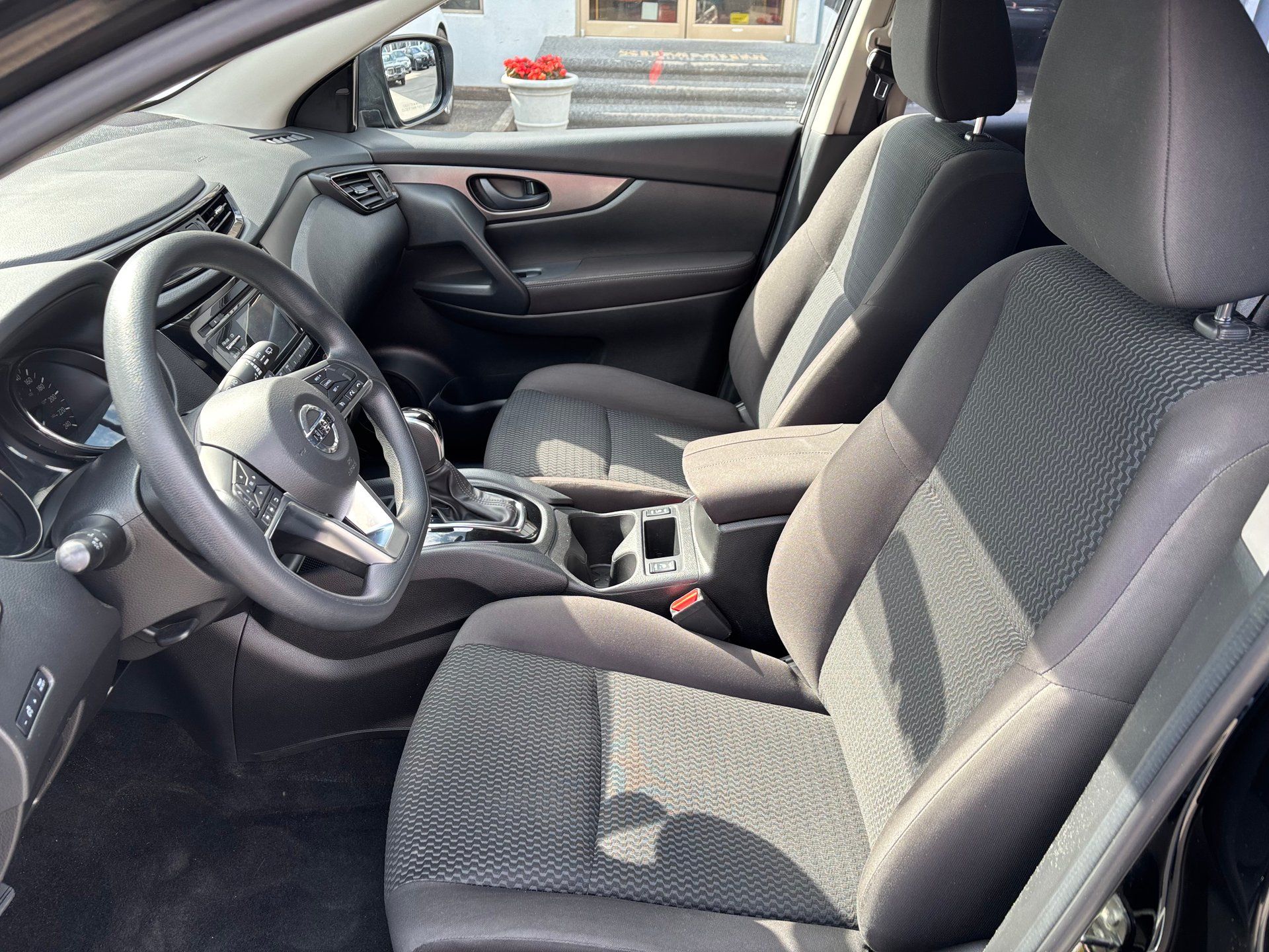 Nissan Qashqai 2018 - Thumbnail 12
