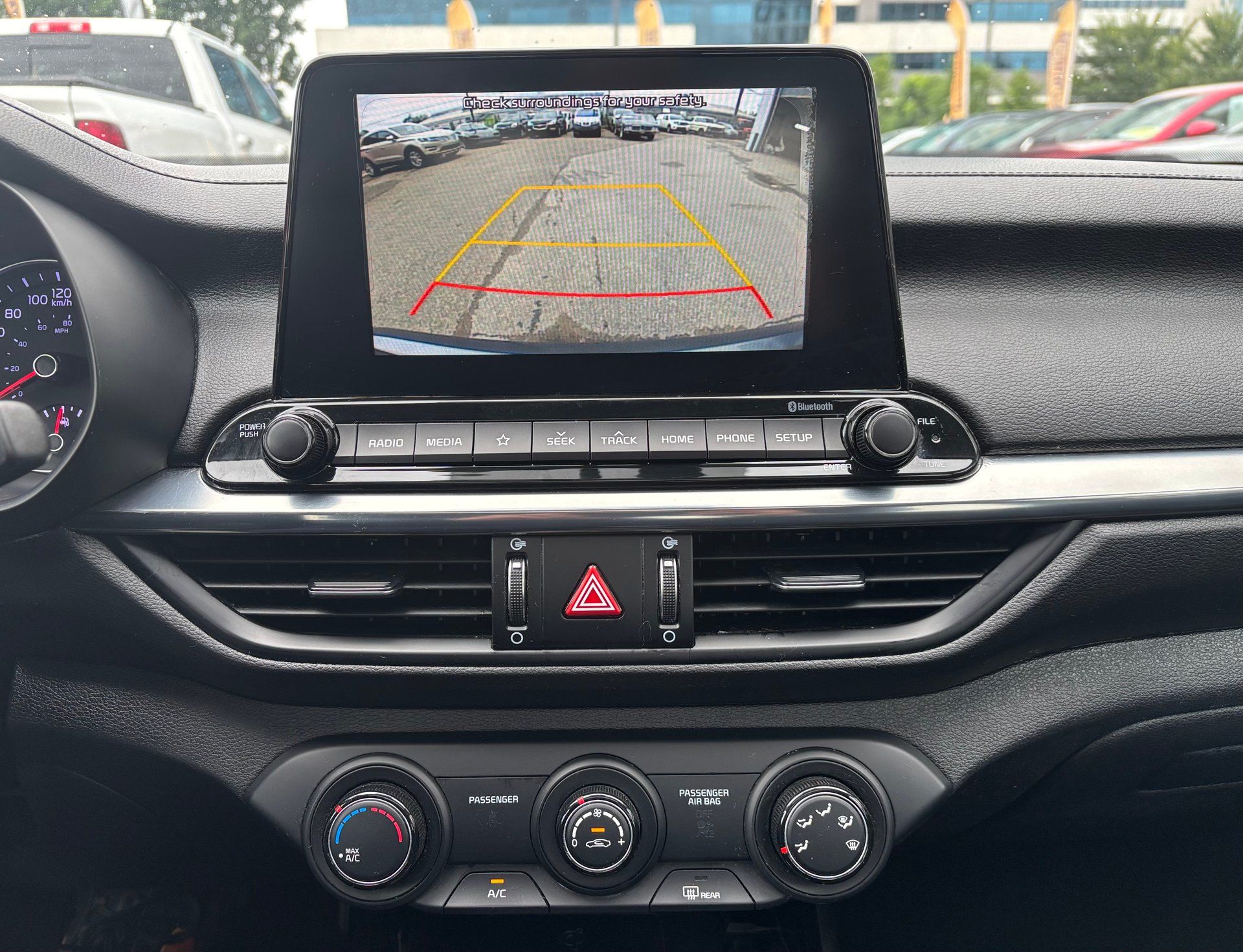 Kia Forte 2021 - Thumbnail 18