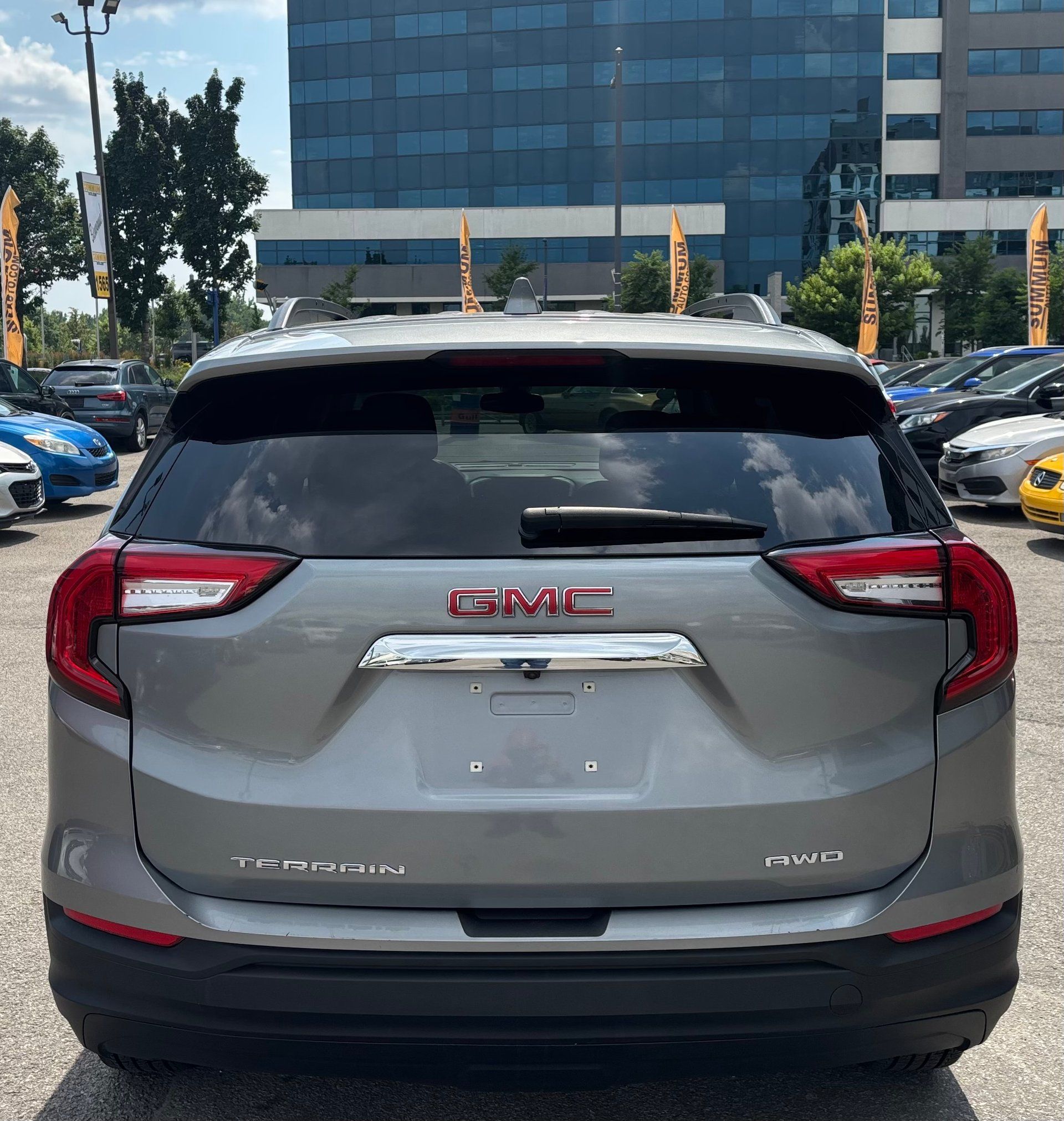 GMC Terrain 2023 - Thumbnail 5