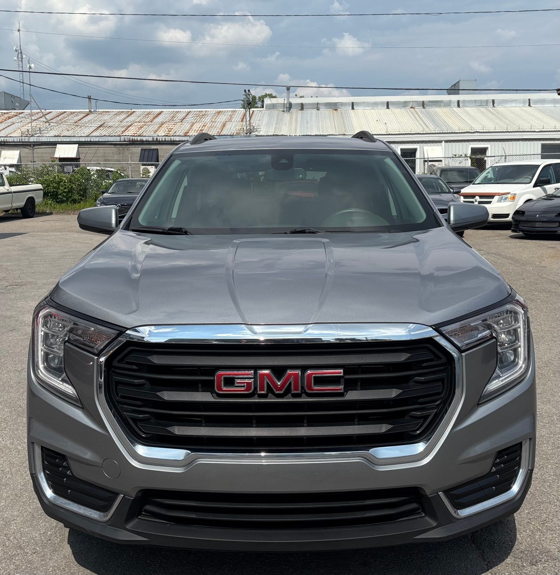 GMC Terrain 2023 - Thumbnail 9