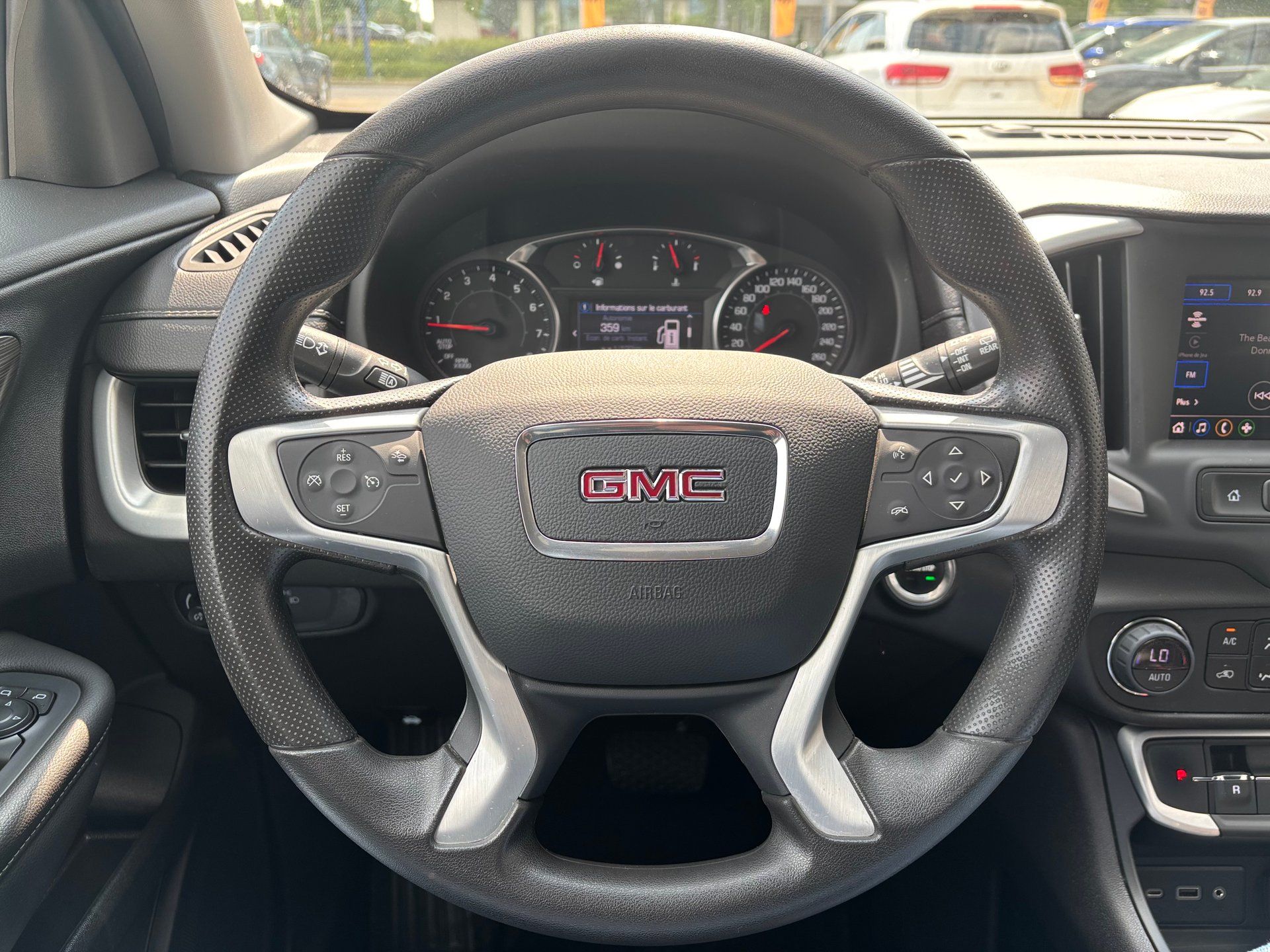 GMC Terrain 2023 - Thumbnail 18