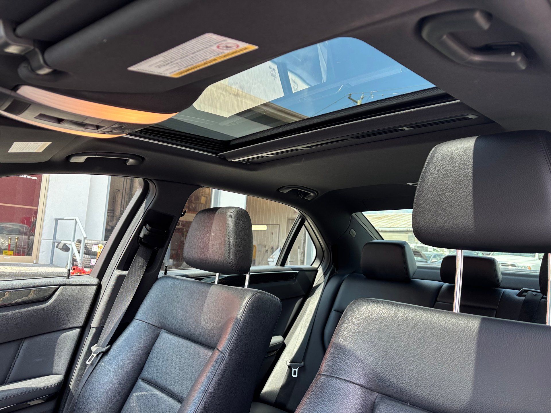Mercedes-Benz E 300 2013 - Thumbnail 16